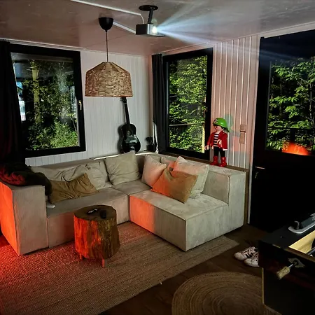Dans Les Bois Avec Bain Nordique Et Cinema Chata *