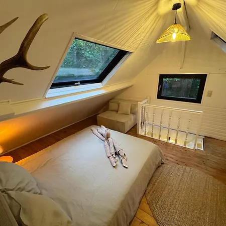 Chata Dans Les Bois Avec Bain Nordique Et Cinema Genappe