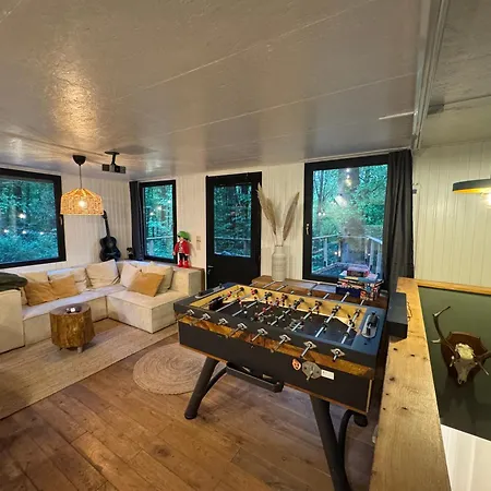 Dans Les Bois Avec Bain Nordique Et Cinema * Genappe